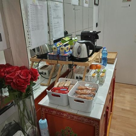 Floris Guest House Милан Экстерьер фото