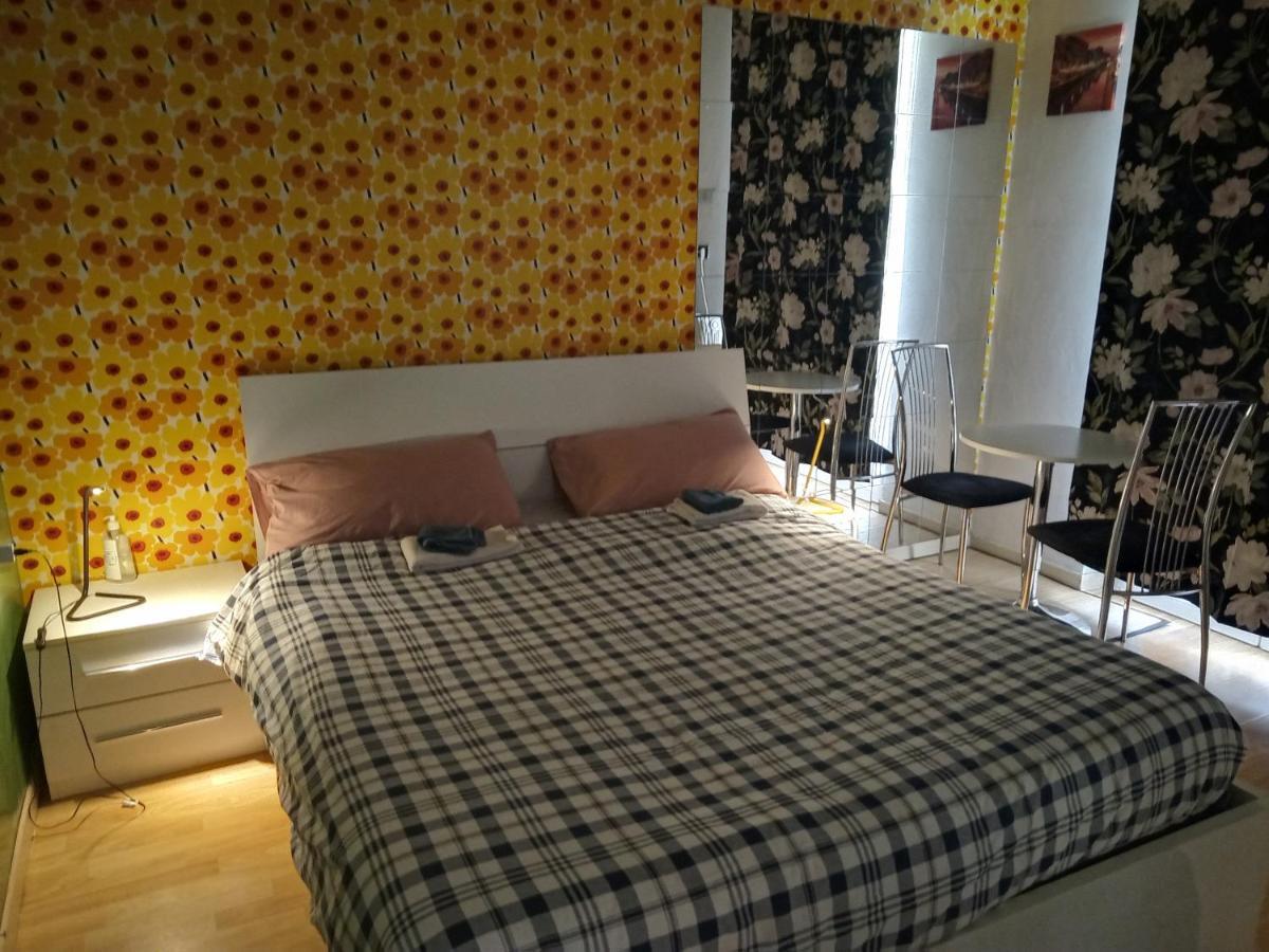 Floris Guest House Милан Экстерьер фото