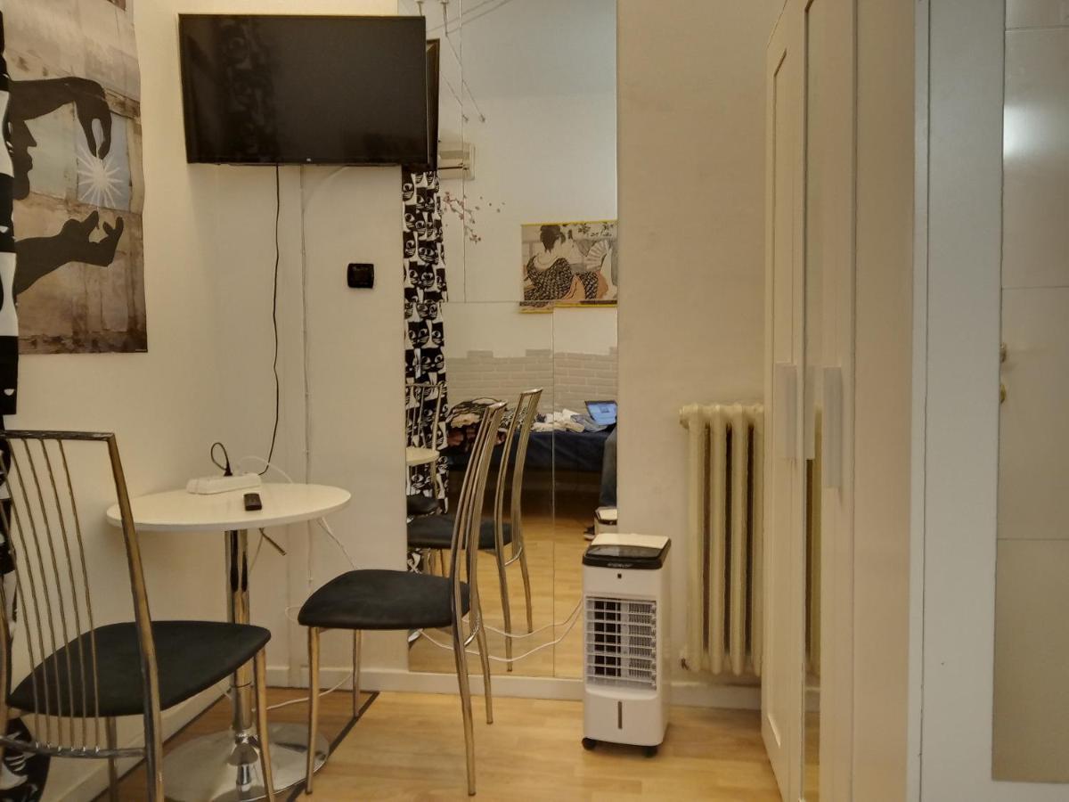 Floris Guest House Милан Экстерьер фото